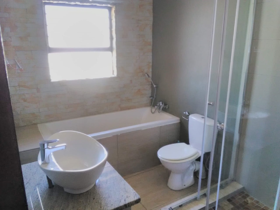 3 Bedroom Property for Sale in Hillside Free State